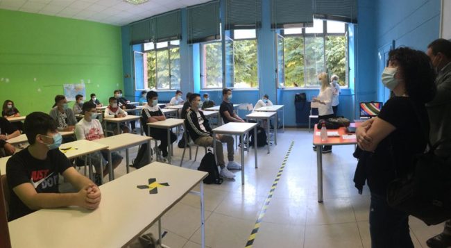 ritorno-in-classe-post-covid-san-severino-3-650x357