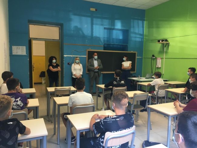 ritorno-in-classe-post-covid-san-severino-6-650x488