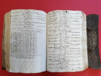 2_ASMC_Confraternita_SS_SacramentoMC_vol202_anni1718-1744-325x244