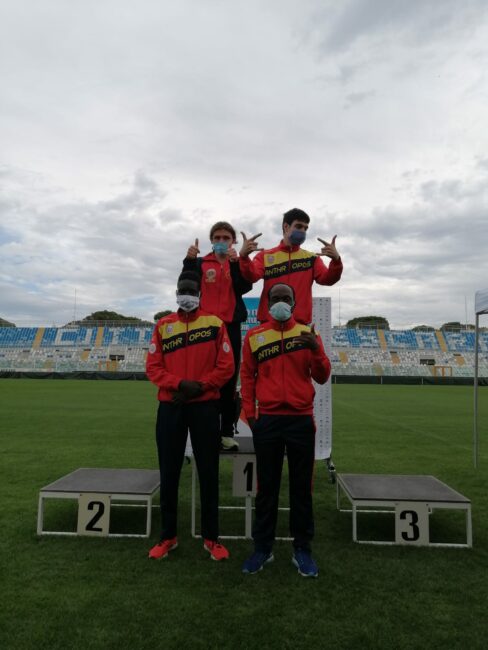 6.la-4x400-campione-ditalia-488x650
