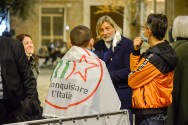 MarciaDellaLiberazione_PiazzaMazzini_FF-3-650x434