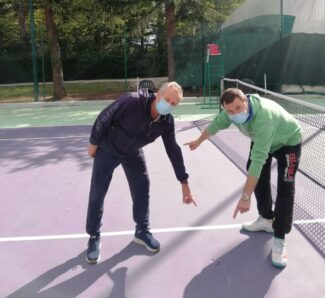 foto-campo-tennis-san-severino-vandali-2-325x298