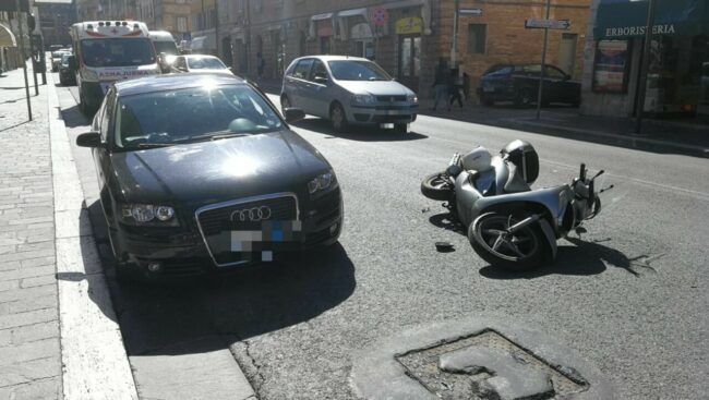 incidente-scooter-corso-cairoli-1-650x367