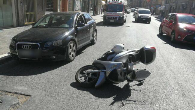 incidente-scooter-corso-cairoli-4-650x367