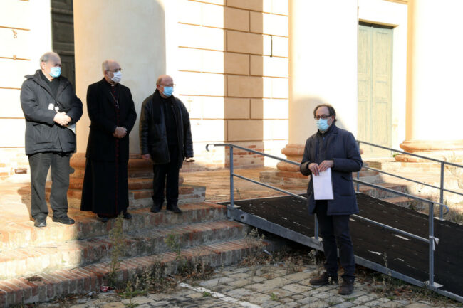 Collegiata-San-Biagio-Pollenza-foto-di-Franco-Tomassini-2-650x433
