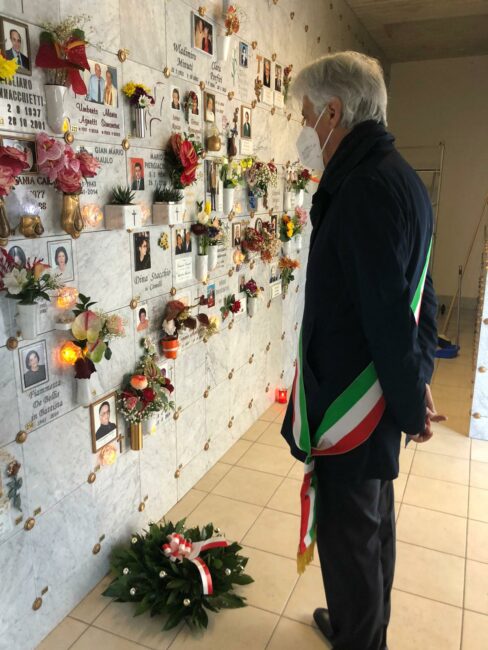 Parcaroli-cimitero-2-novembre-1-488x650