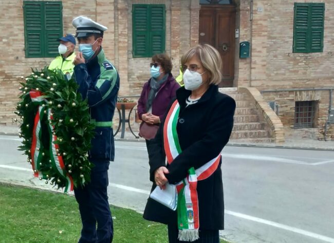 cerimonia-4-Novembre-montefano-e1604492201670-650x473