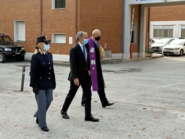 cerimonia-caduti-polizia-3-650x488