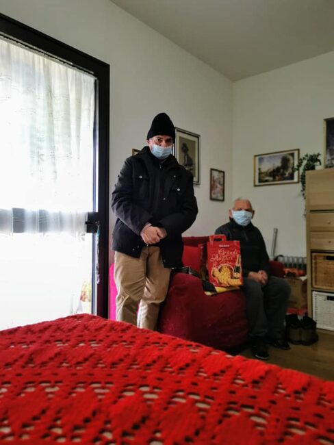 Anziani-Camporotondo-Natale-2-488x650
