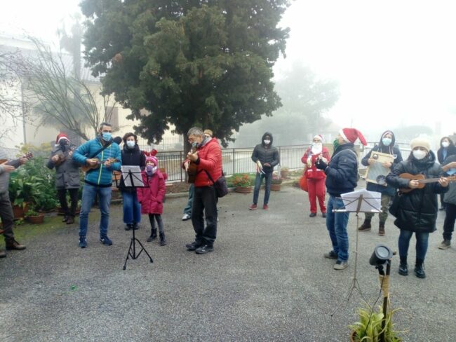 Canti-di-Natale2-650x488