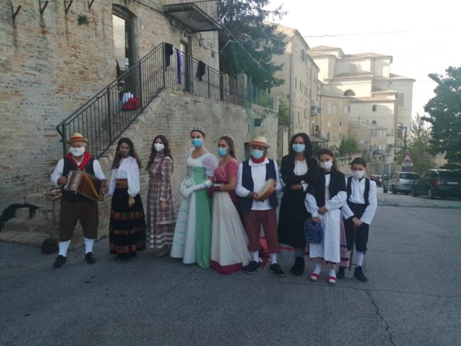 Figurante-disfida-bracciale-treia