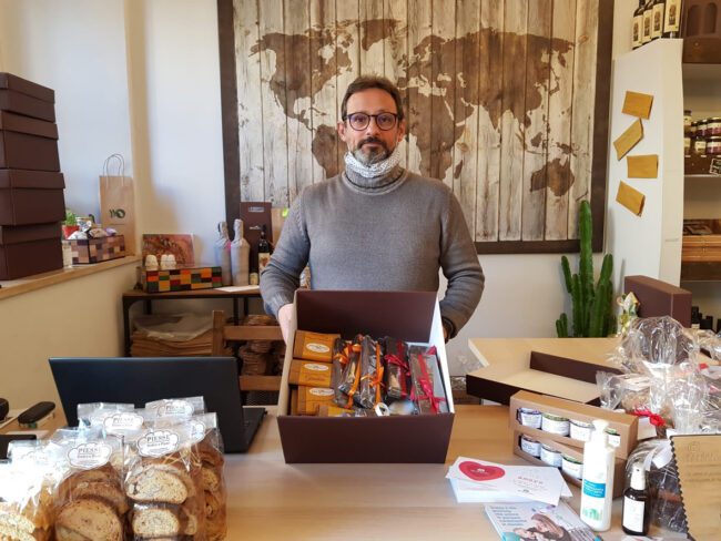 Massimo-Scalmati-We-Marche-SCATOLE-NATALE