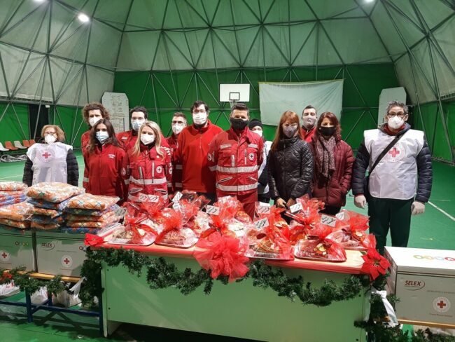 croce-rossa-sonietta-pasti-caldi-1-650x488