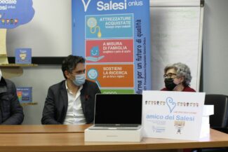 salesi-ipad-med-5-325x217