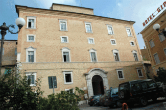 Palazzo-Venieri-Leopardi