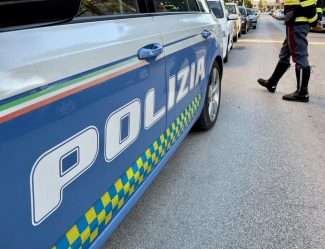polizia-stradale-archivio-archiv-e1694783821100-325x249