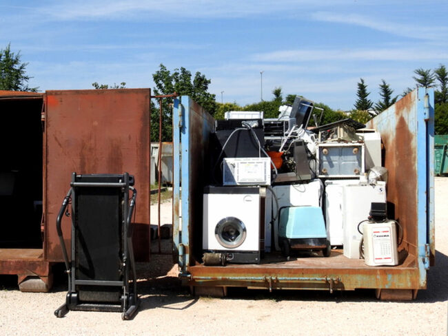 centro-raccolta-rifiuti-isola-ecologica-tolentino-2-650x488