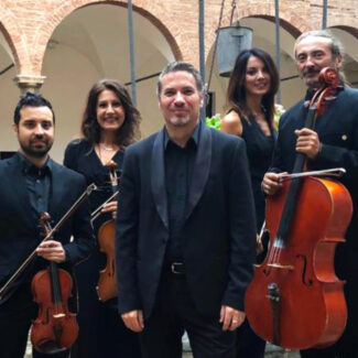 Eclaire-Alternative-String-Quartet-e-piano