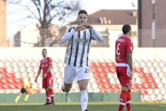 Vrioni-Juve-2-325x217