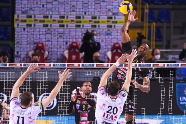 playoff-lube-volley-itas-trentino-gara-3-civitanova-FDM-1-650x433