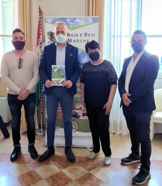Premiazione-Ciarapica-e1622138634196-325x372