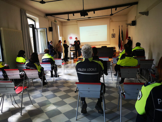 polizia-locale-corso-stupefacenti-2-650x488