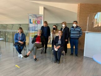 saluti-docenti-licei-di-camerino-2-325x244