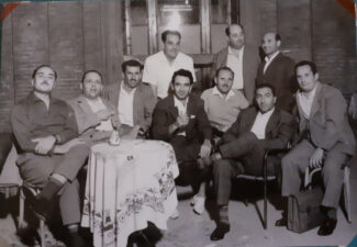 1956-Lino-Biancolini-a-Recanati-con-Giacomo-Brodolini-325x225