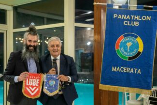 Beppe-Cormio-della-Lube-Volley-con-Michele-Spagnuolo