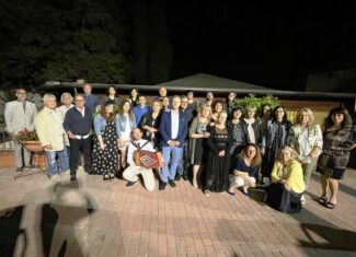 La-Scuola-secondaria-festeggia-Alberto-Paniccia-e-Mariella-Banchetti