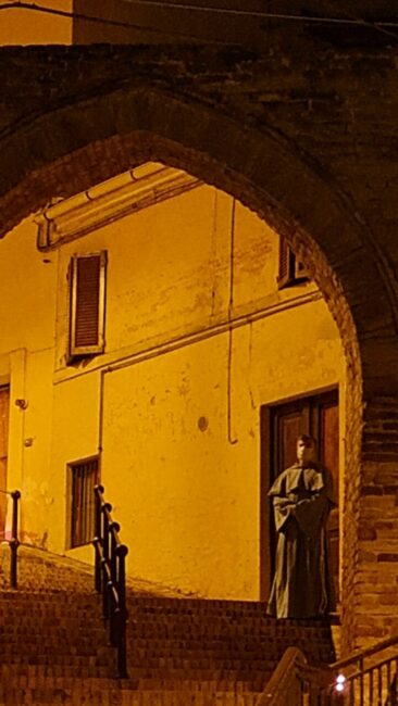 Passeggiata-Montolmo-1-366x650