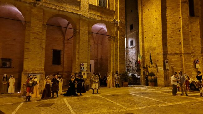 Passeggiata-Montolmo-2-650x366