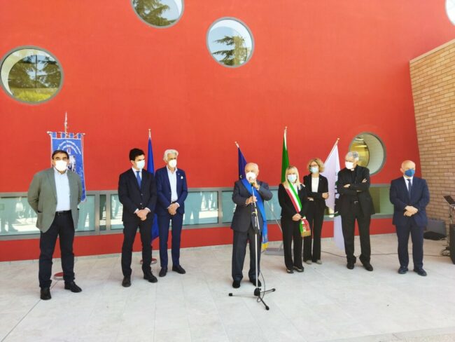 divini-inaugurazione-1-650x488