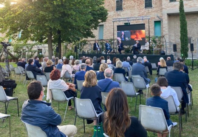 premio-guzzini2-650x450