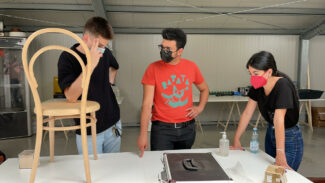 Il-Bootcamp-e-il-lavoro-sulla-sedia-14-di-Gebruder-Thonet-Vienna-325x183