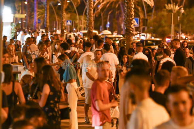 notte-di-ferragosto-2021-lungomare-sud-civitanova-1-650x433
