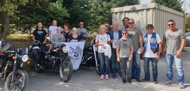 Riders per beneficenza I proventi del Vintage motorcycle alla scuola di Porto Potenza - Vimarsana News