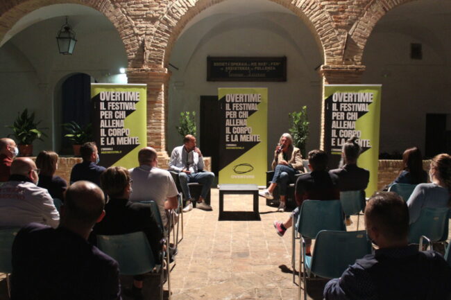 Moreno-Torricelli-intervistato-da-Riccardo-Milletti_anteprima-Overtime-Festival-2021-650x433