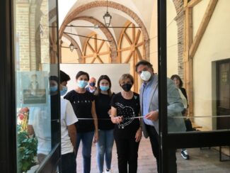 Mostra-Monterotti_taglio-del-nastro
