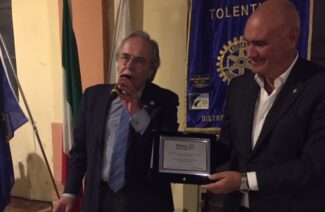 ROTARY-TRENTENNALE-CIARPELLA-SIGNORE-IMG_9422-3-325x212