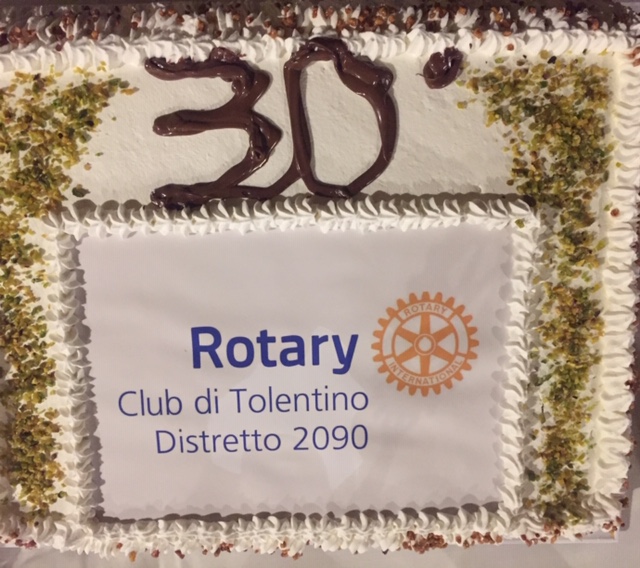 ROTARY-TRENTENNALE-TORTA-IMG_9407