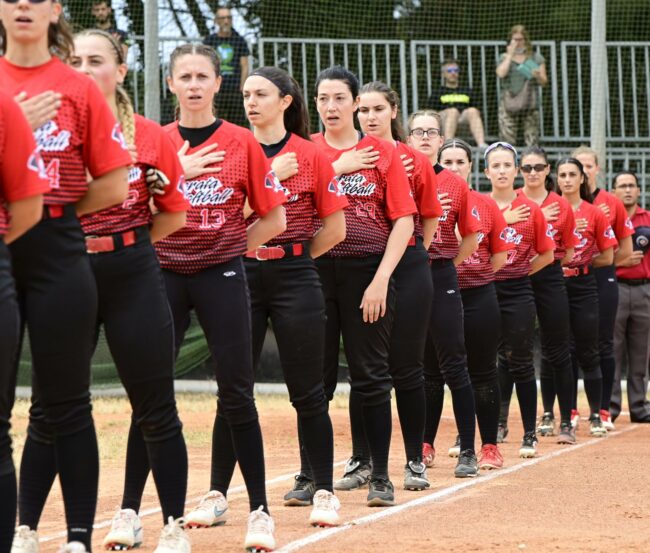 softball-4-650x553