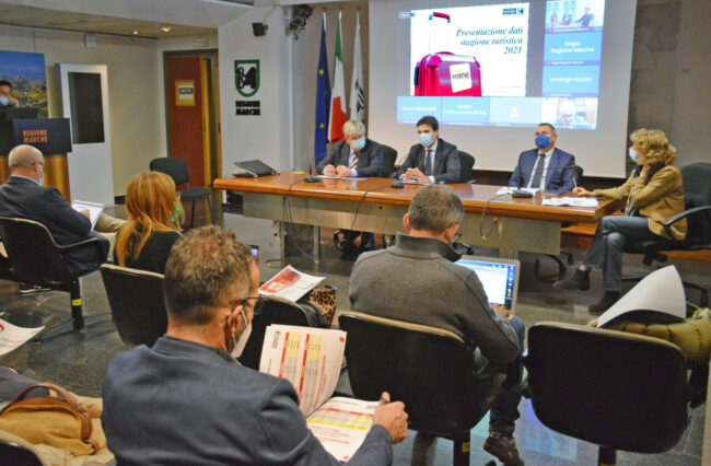 DatiTuristici_01-650x426