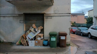 abbandoni-rifiuti-via-flaminia-tolentino