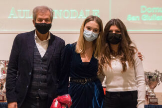 Giovanni-Torresi-premia-le-cadette