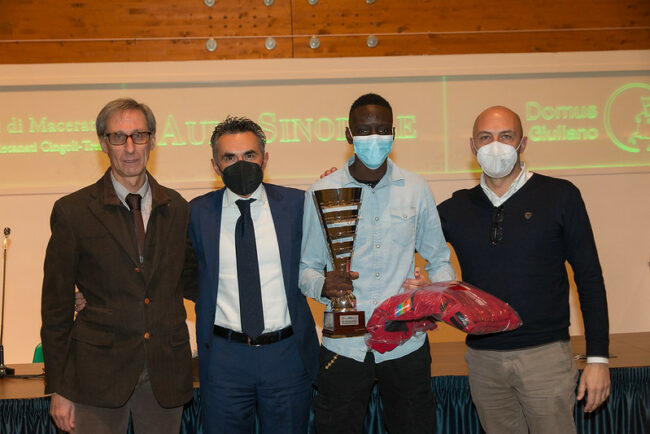 Premiazione-di-Ndiaga-Dieng