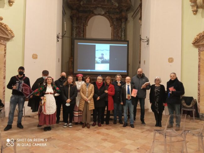 avis-libro-sei-di-cingoli-se-floriana-crescimbeni2-650x488