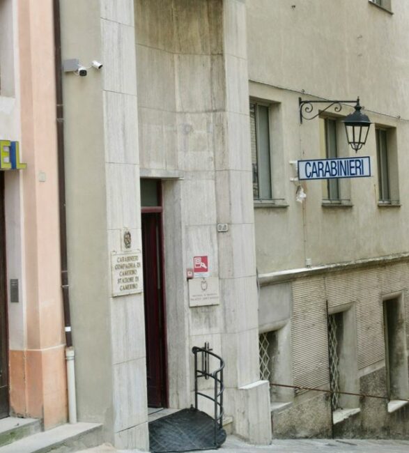 carabinieri-camerino-comando-stazione-caserma
