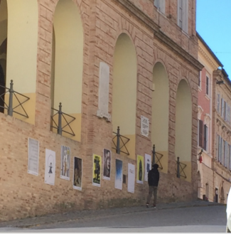 1-Montefano-Giorno-della-Memoria-Piazza-1-Ragzzo-325x329