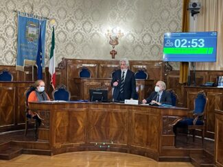 Consiglio-provinciale-3-325x244